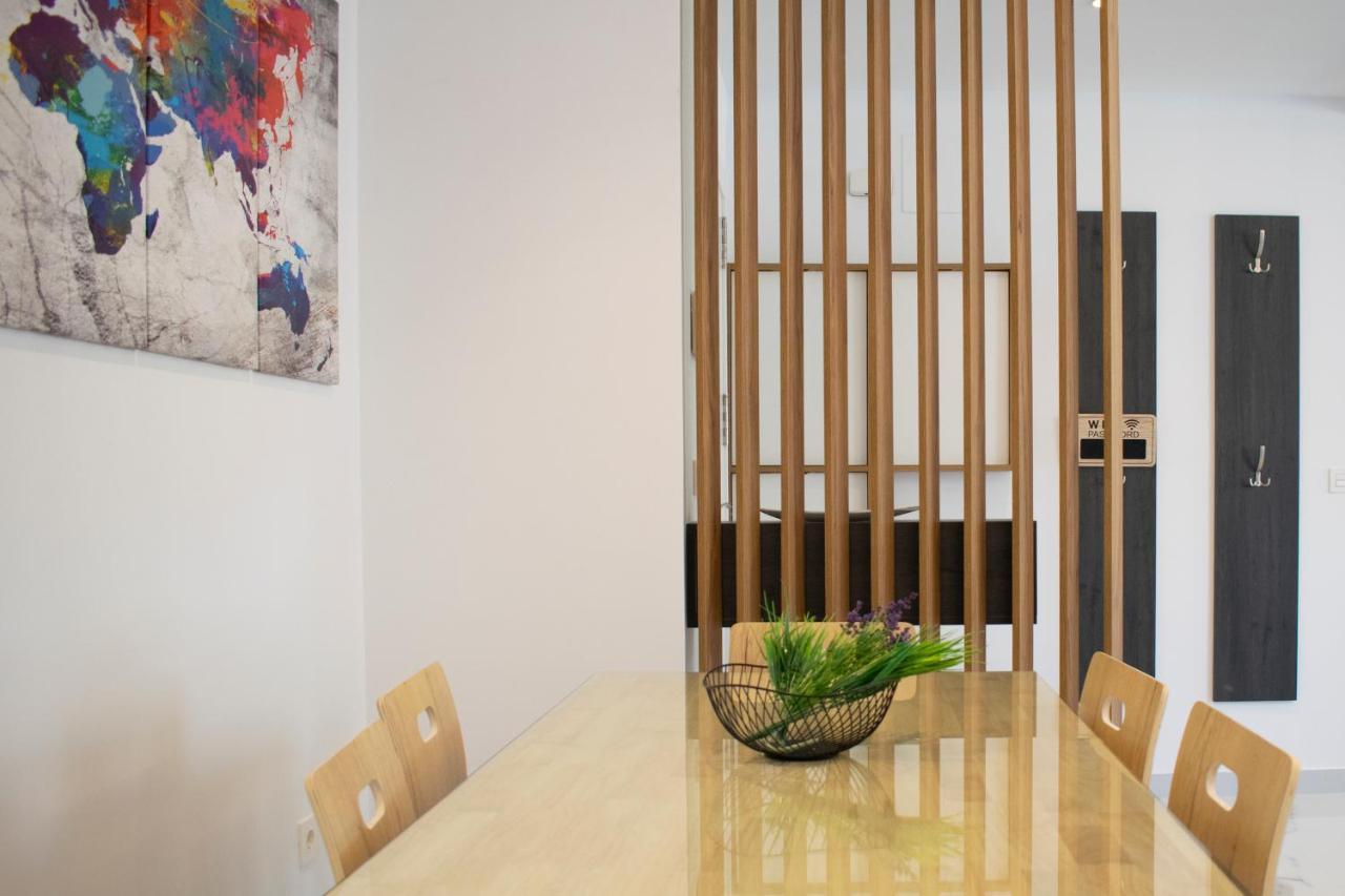 Deluxe Apartament 阿尔卡拉拉雷亚尔 外观 照片